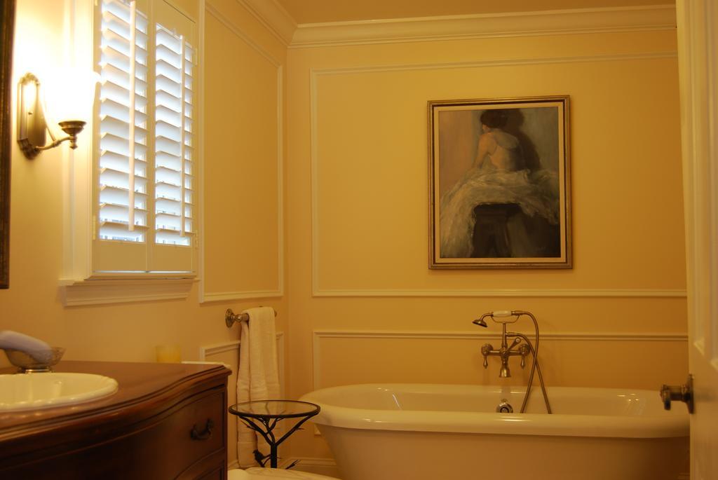 The Cottage Bed & Breakfast In Decatur Ga Екстериор снимка
